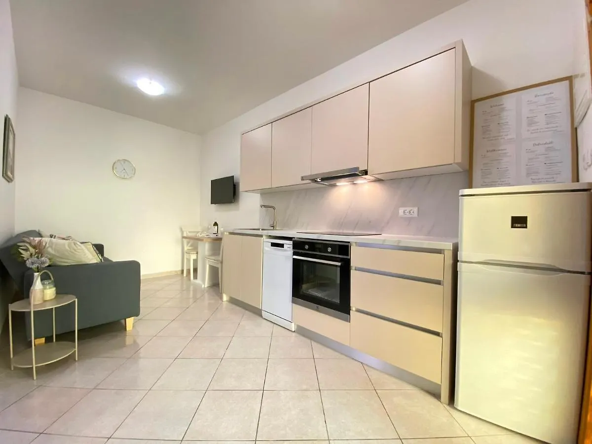 Aurelis Apartments Poreč 0*,