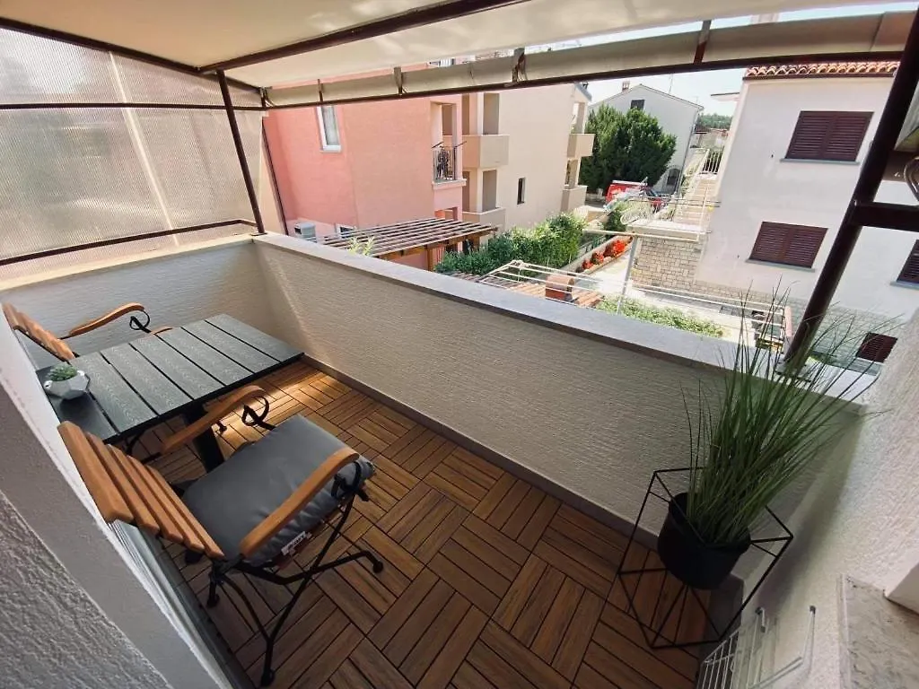Aurelis Apartments Πόρετς