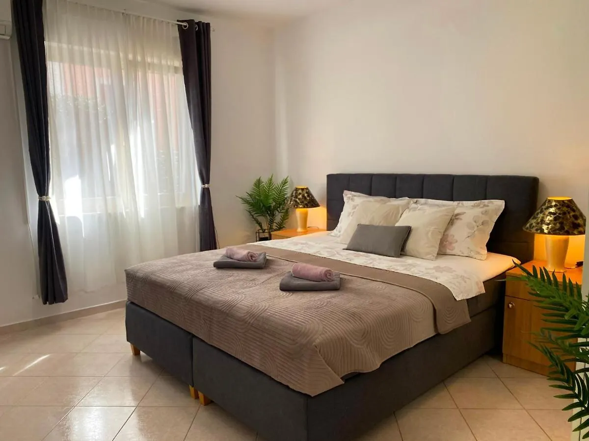 Aurelis Apartments Πόρετς Κροατία