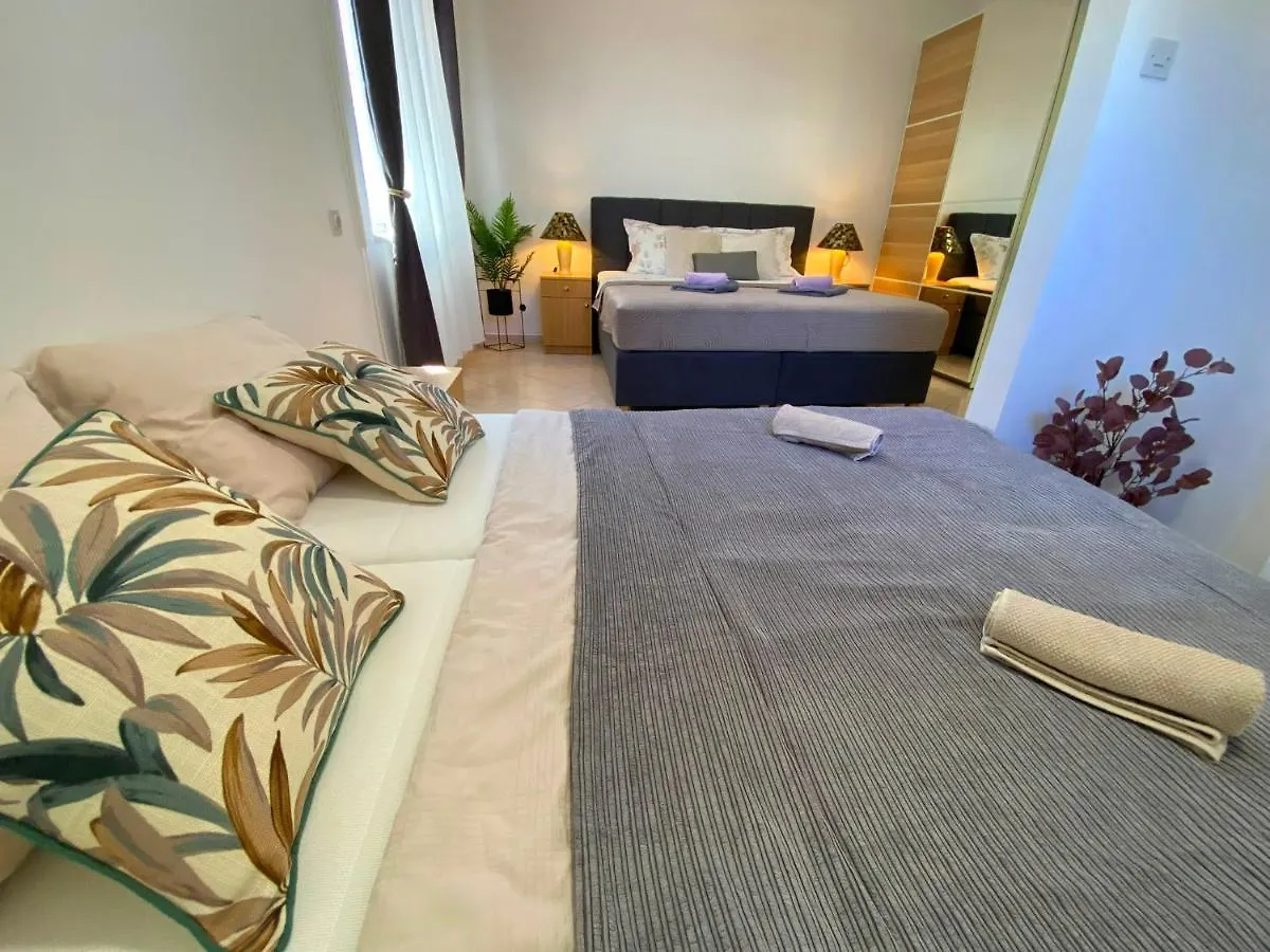 Aurelis Apartments Porec